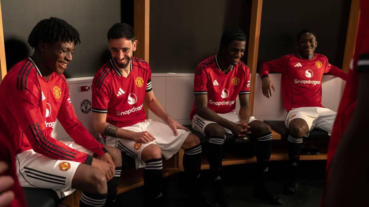 Manchester United predstavil dresy pre budúcu sezónu 2025/2026