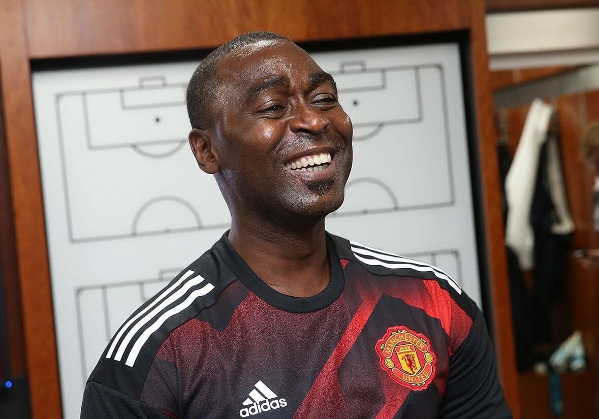 Andy Cole neočakáva rýchle zlepšenie pod Erikom ten Hagom