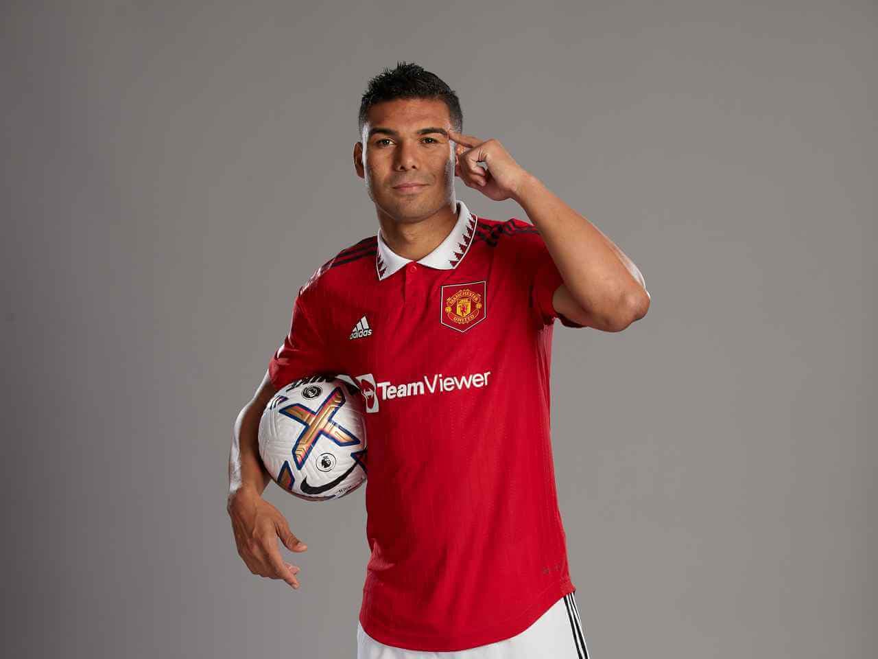 Casemiro si užíva Premier League a fanúšikov žiada o viac času
