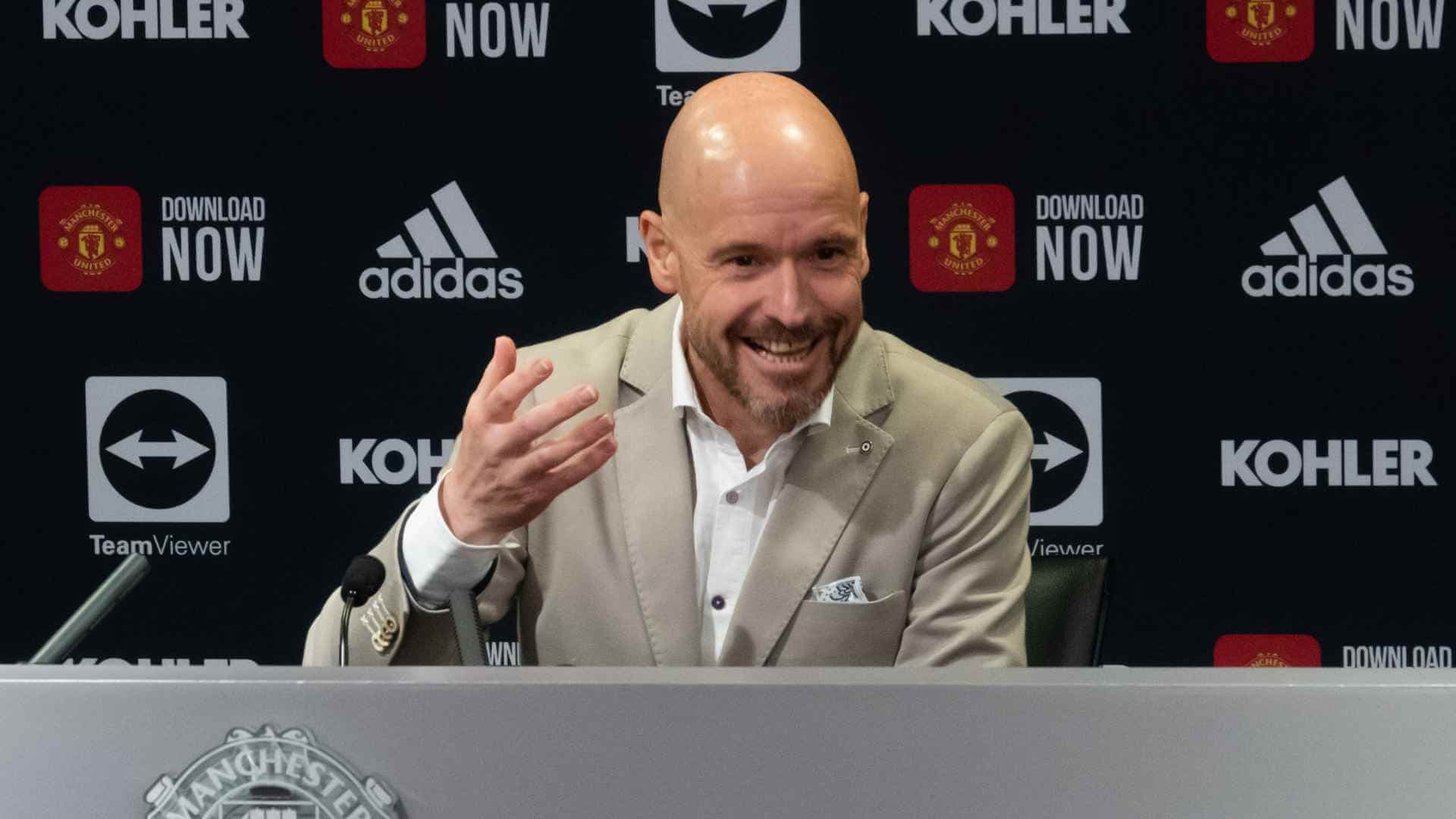 Debutová tlačová konferencia s Erikom ten Hagom