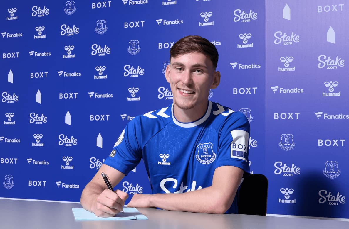 Oficiálne: Garner a Chong natrvalo opúšťajú Old Trafford