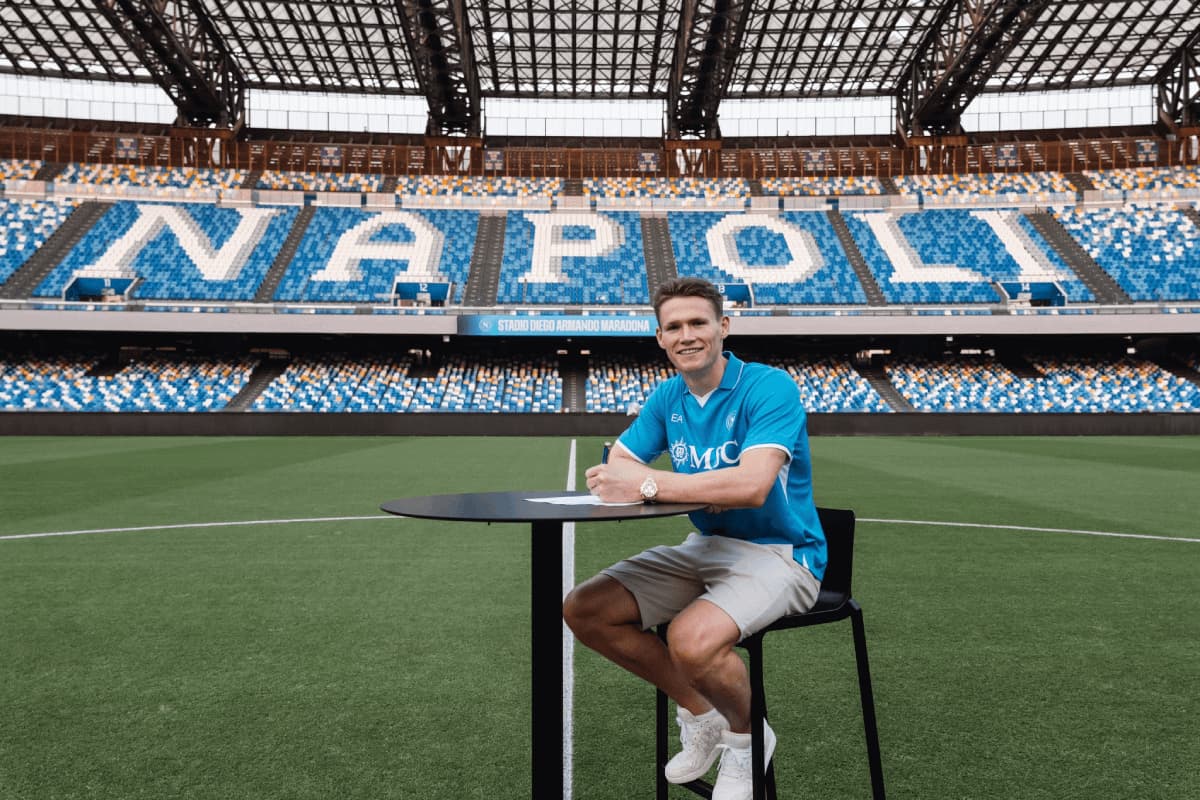 Ten Hag ľutuje predaj McTominaya