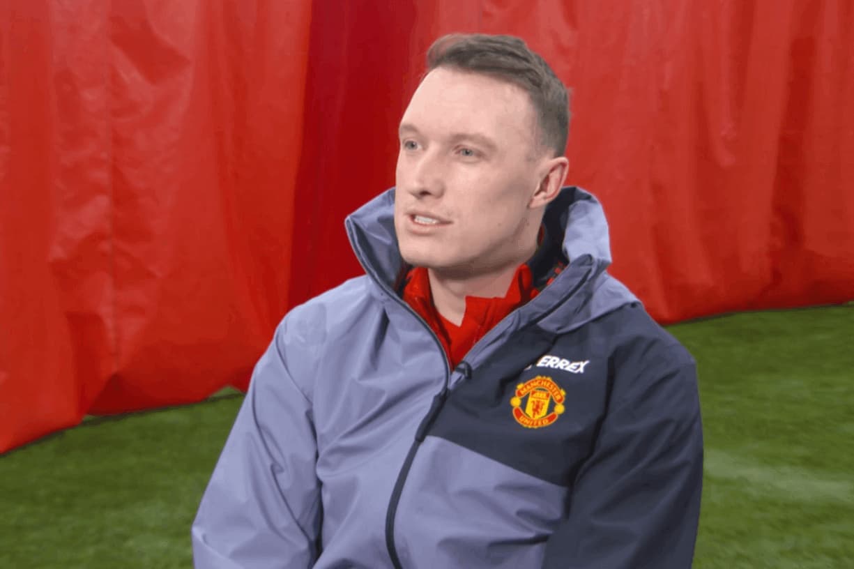 Phil Jones sa do mája nezotaví, ten Hag s ním ďalej nechce pracovať