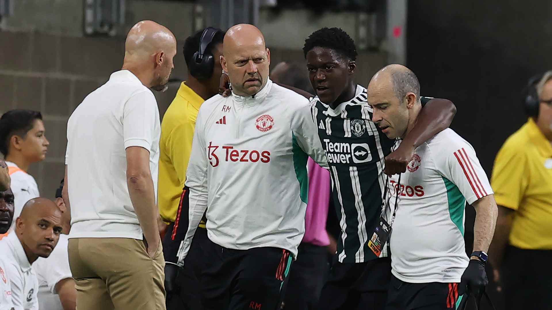 Oficiálne: Mainoo bude mimo hry prvú polovicu sezóny