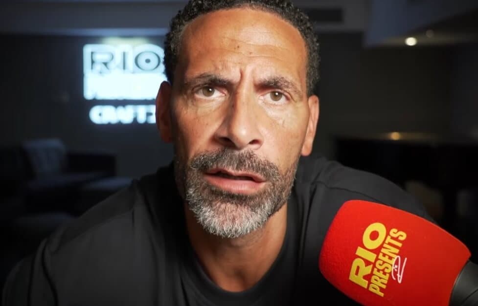 Ferdinand nesúhlasí s postojom Scholesa a Keana